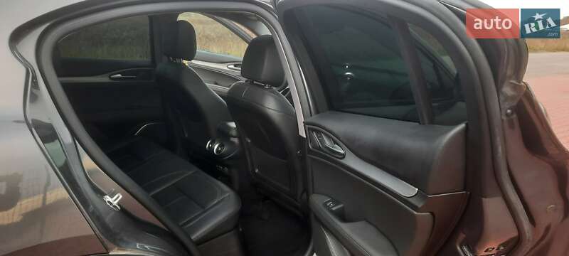 Внедорожник / Кроссовер Alfa Romeo Stelvio 2019 в Ровно фото 31 Внедорожник / Кроссовер Alfa Romeo Stelvio 2019 в Ровно