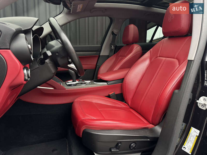 Внедорожник / Кроссовер Alfa Romeo Stelvio 2020 в Киеве фото 35 Внедорожник / Кроссовер Alfa Romeo Stelvio 2020 в Киеве