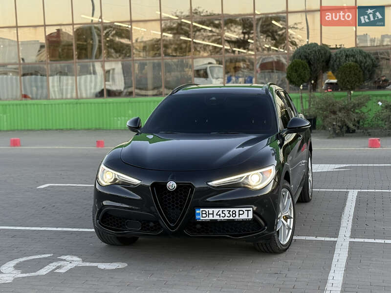 Позашляховик / Кросовер Alfa Romeo Stelvio 2017 в Одесі фото 3 Позашляховик / Кросовер Alfa Romeo Stelvio 2017 в Одесі