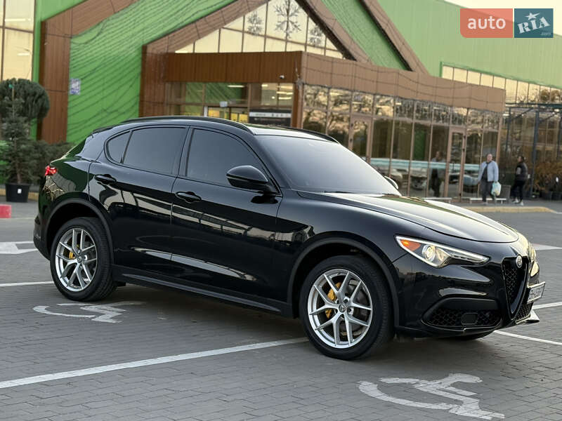 Позашляховик / Кросовер Alfa Romeo Stelvio 2017 в Одесі фото 10 Позашляховик / Кросовер Alfa Romeo Stelvio 2017 в Одесі