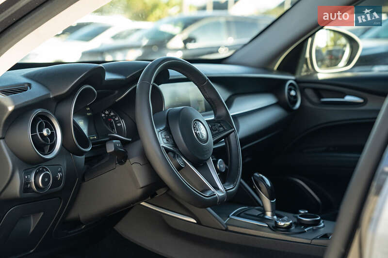 Внедорожник / Кроссовер Alfa Romeo Stelvio 2017 в Черновцах фото 21 Внедорожник / Кроссовер Alfa Romeo Stelvio 2017 в Черновцах