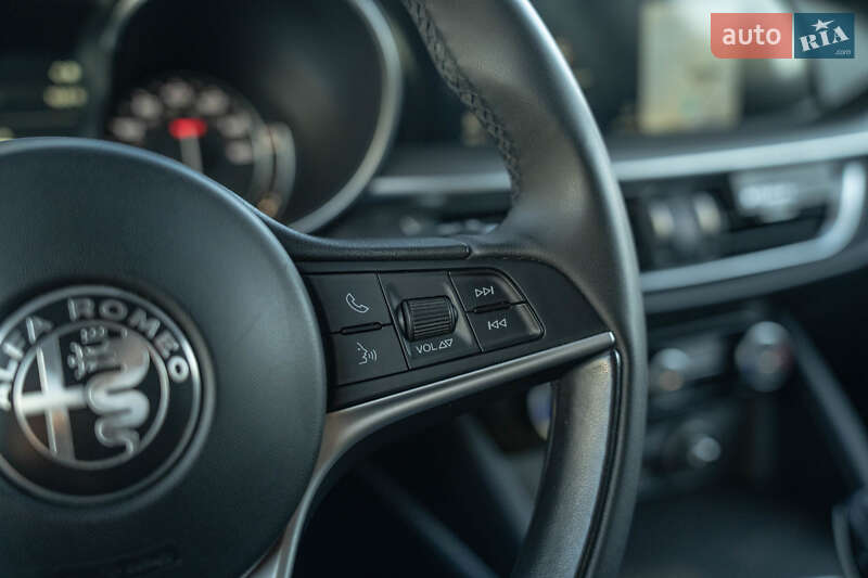 Внедорожник / Кроссовер Alfa Romeo Stelvio 2017 в Черновцах фото 25 Внедорожник / Кроссовер Alfa Romeo Stelvio 2017 в Черновцах