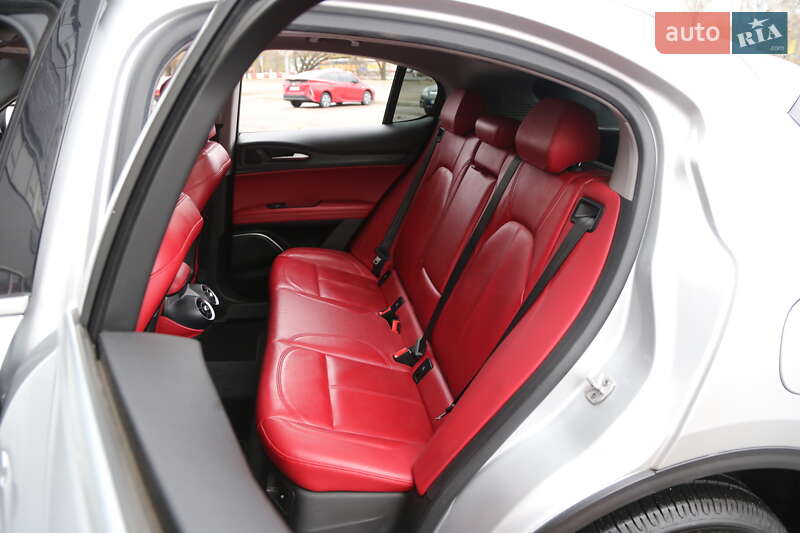 Внедорожник / Кроссовер Alfa Romeo Stelvio 2020 в Киеве