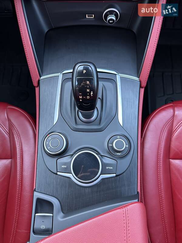 Внедорожник / Кроссовер Alfa Romeo Stelvio 2018 в Белогородке