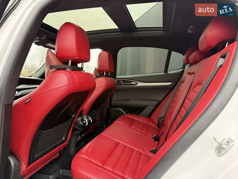 Внедорожник / Кроссовер Alfa Romeo Stelvio 2022 в Хмельницком
