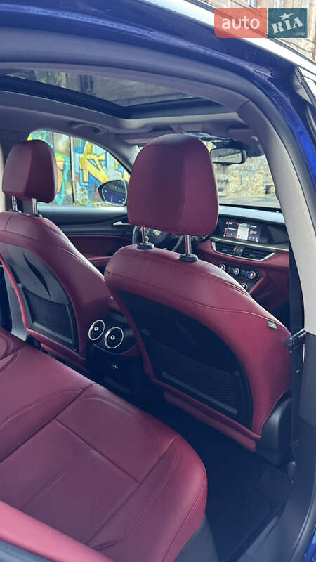 Внедорожник / Кроссовер Alfa Romeo Stelvio 2021 в Одессе фото 9 Внедорожник / Кроссовер Alfa Romeo Stelvio 2021 в Одессе
