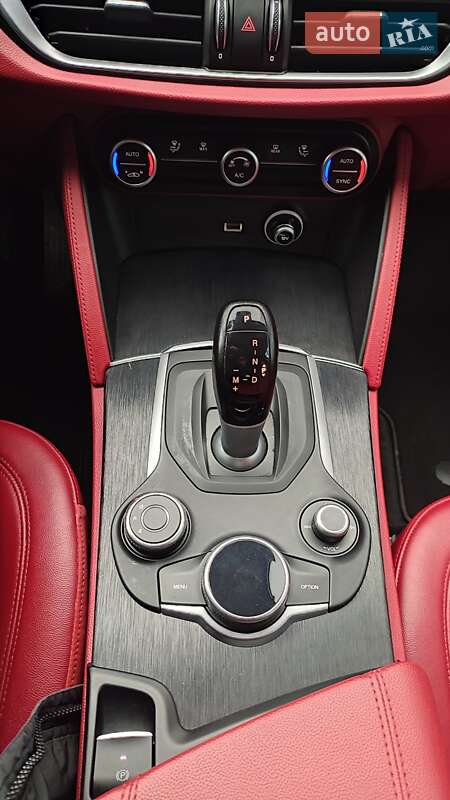 Внедорожник / Кроссовер Alfa Romeo Stelvio 2019 в Львове