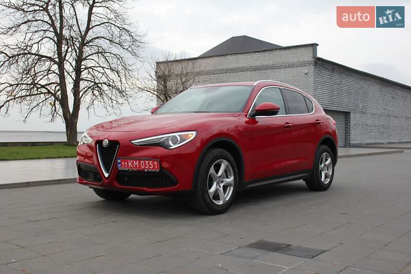 Позашляховик / Кросовер Alfa Romeo Stelvio 2018 в Світловодську