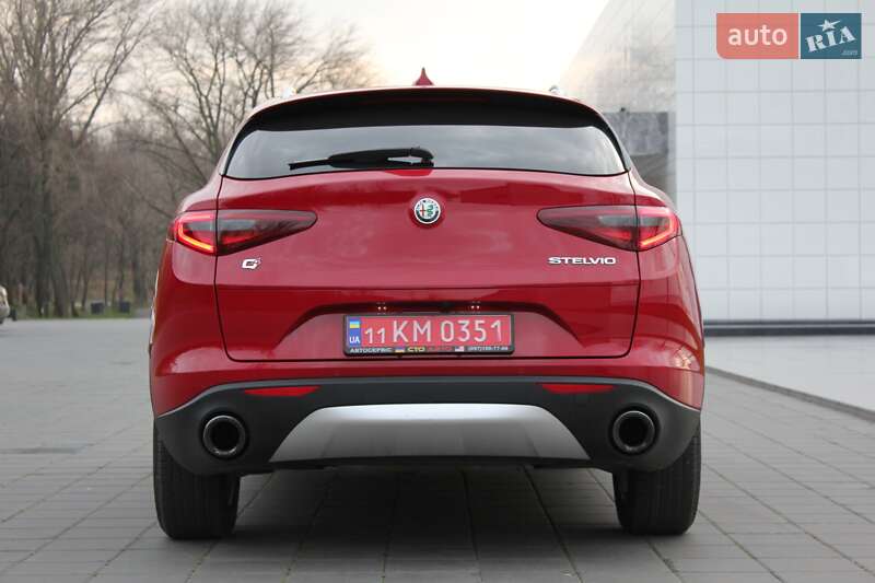 Позашляховик / Кросовер Alfa Romeo Stelvio 2018 в Світловодську