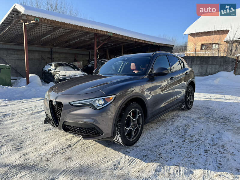 Alfa Romeo Stelvio 2022