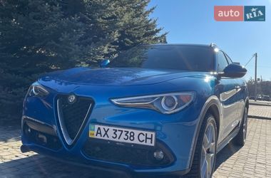 Позашляховик / Кросовер Alfa Romeo Stelvio 2017 в Харкові
