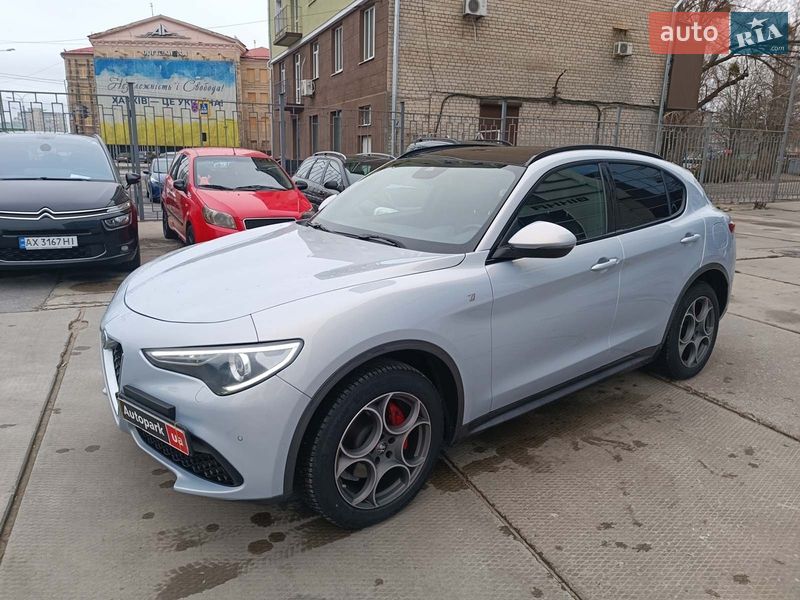 Alfa Romeo Stelvio 2022