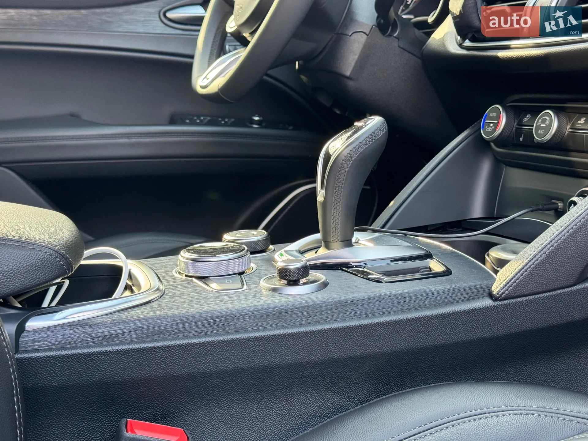 2020 Alfa Romeo Stelvio - мініатюра 20