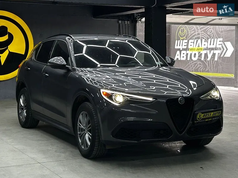 Alfa Romeo Stelvio 2021