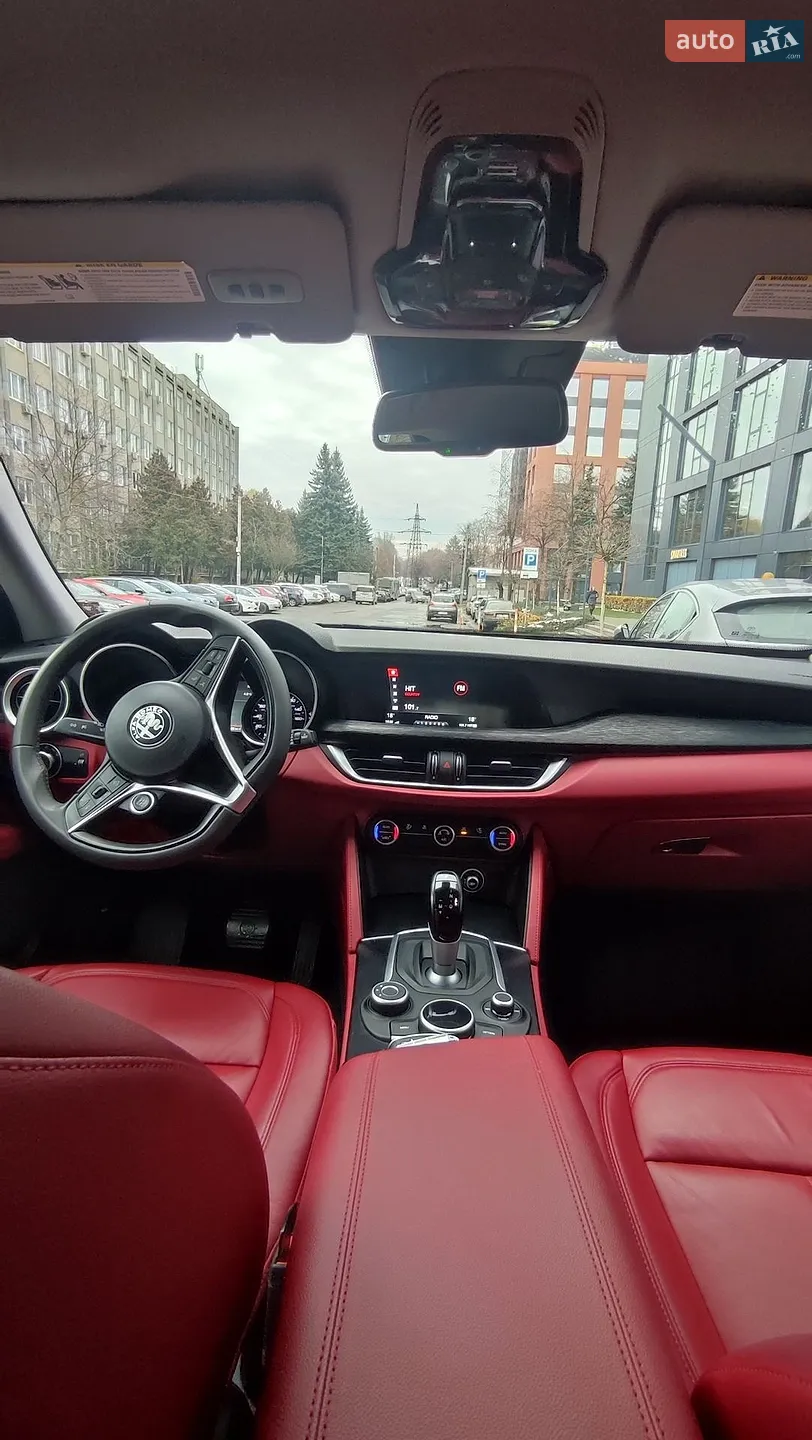 2019 Alfa Romeo Stelvio - мініатюра 9