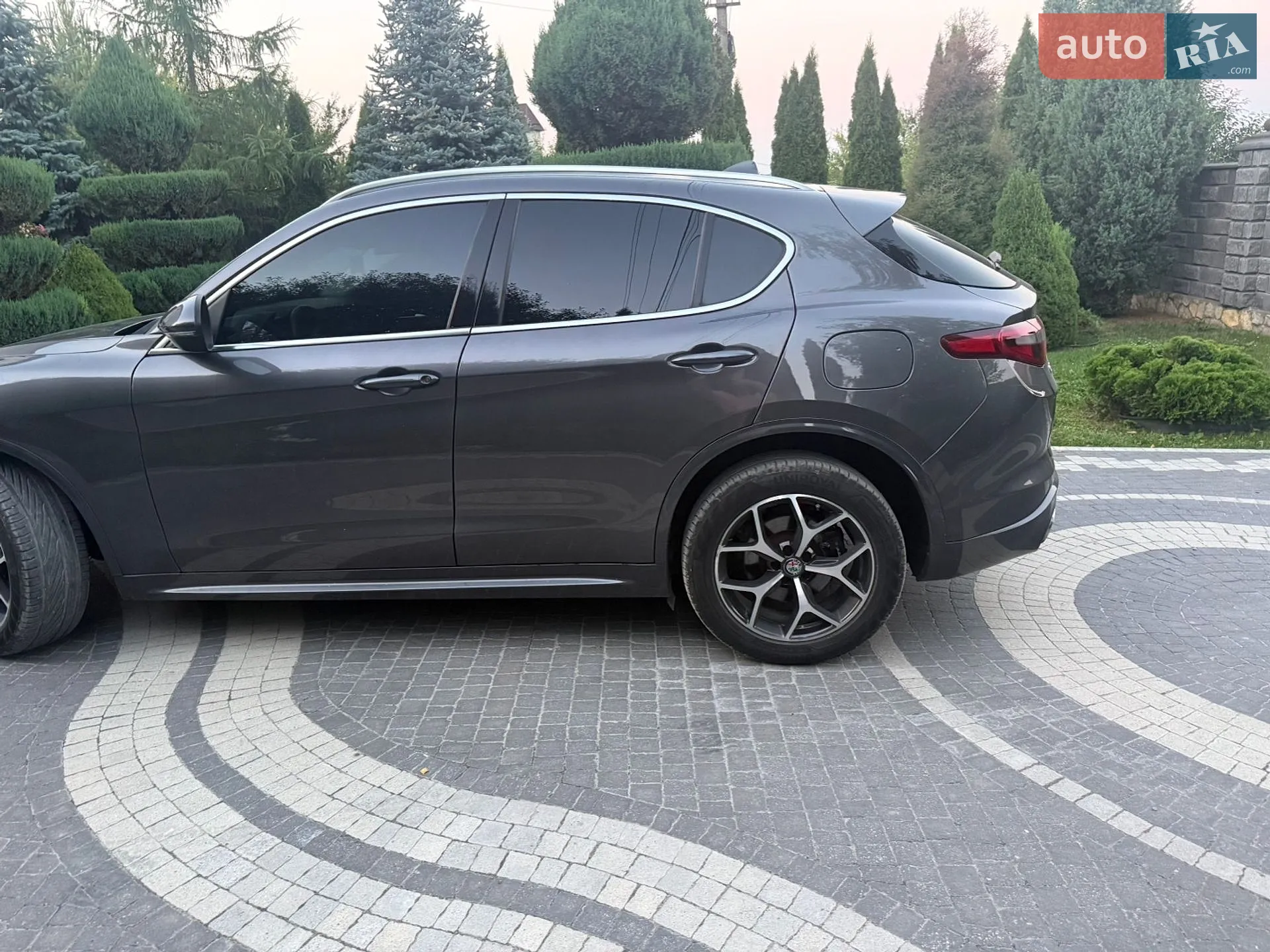 2020 Alfa Romeo Stelvio - мініатюра 7