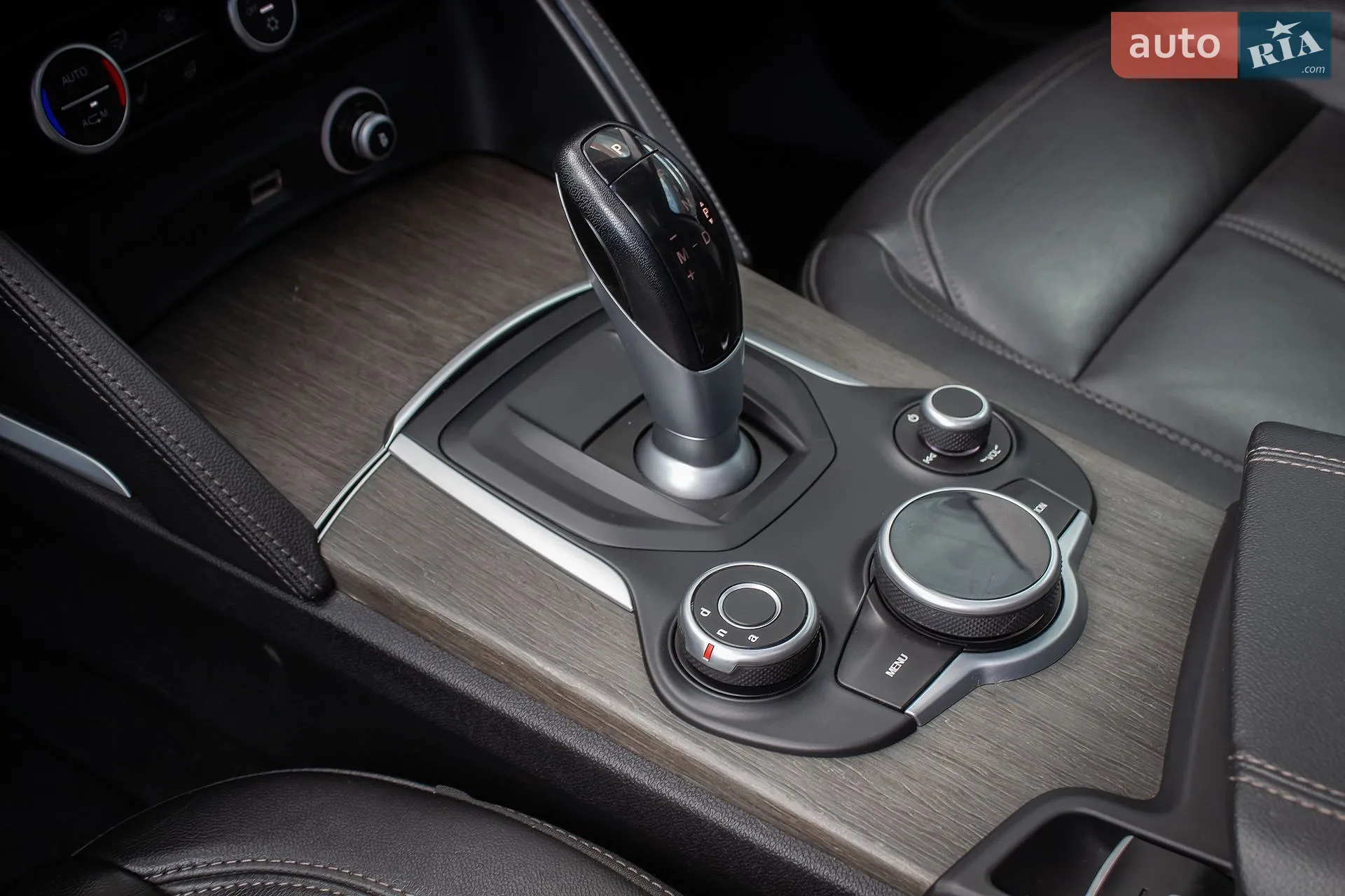 2017 Alfa Romeo Stelvio - мініатюра 15