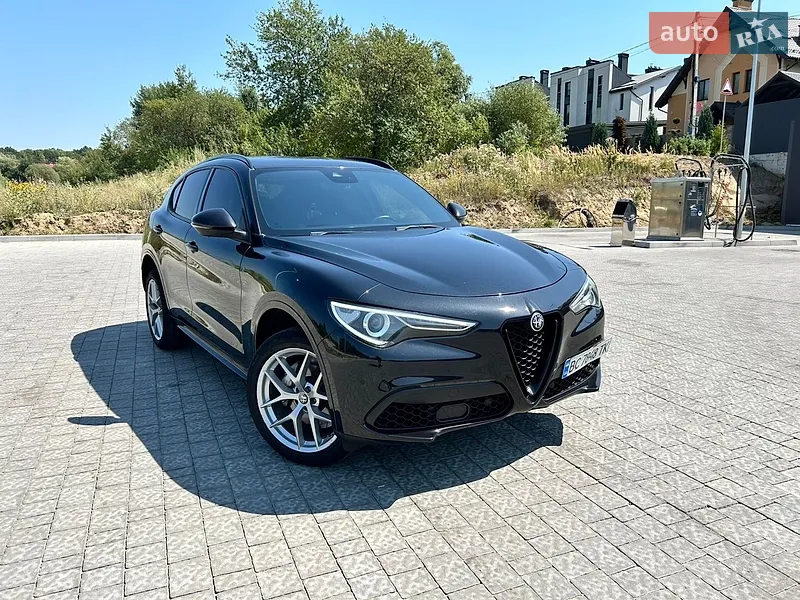 Alfa Romeo Stelvio 2021