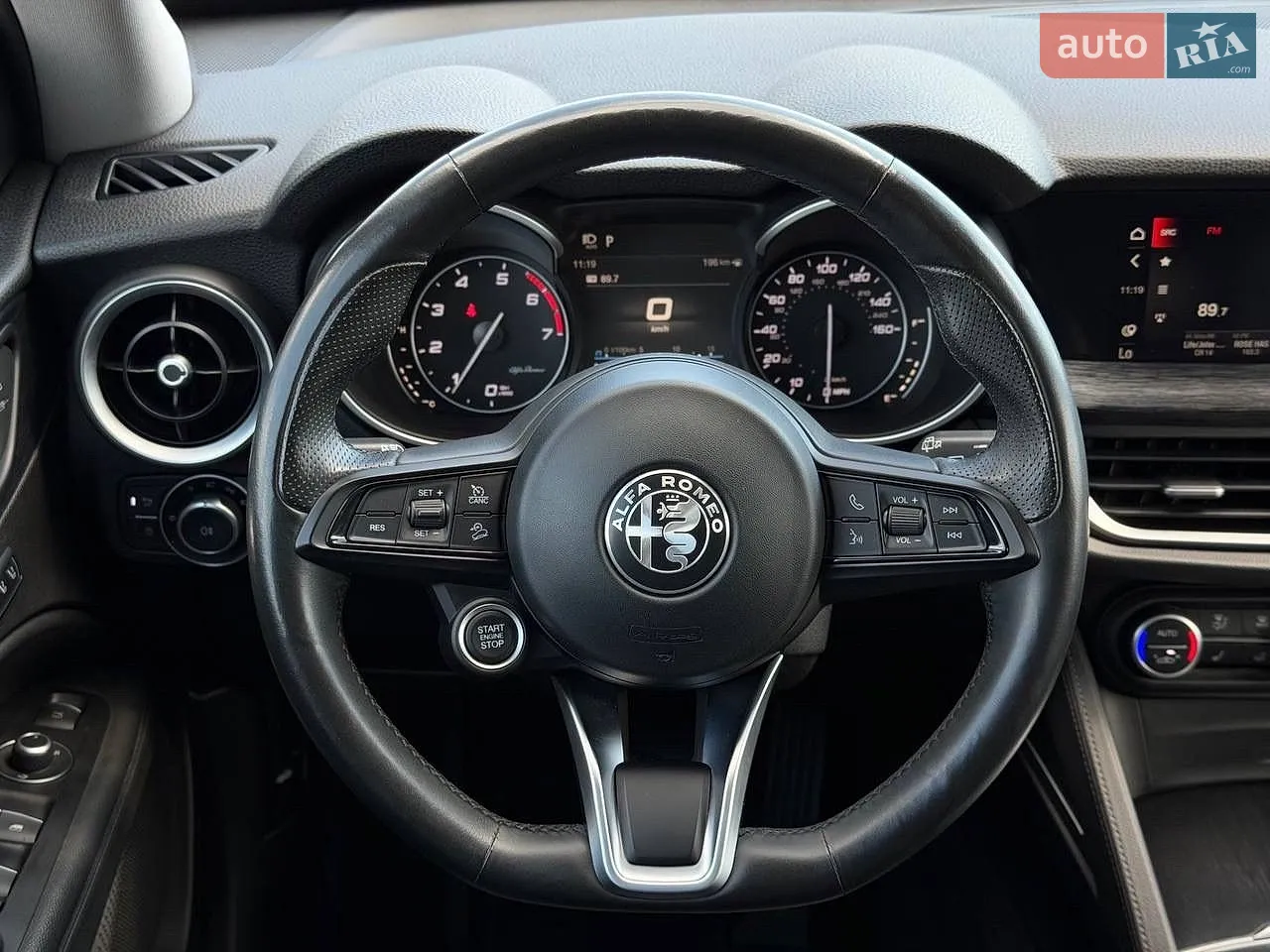 2020 Alfa Romeo Stelvio - мініатюра 38