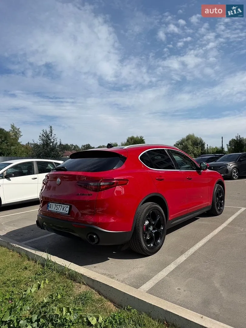2019 Alfa Romeo Stelvio - мініатюра 2