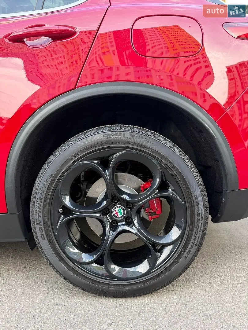 2019 Alfa Romeo Stelvio - мініатюра 17