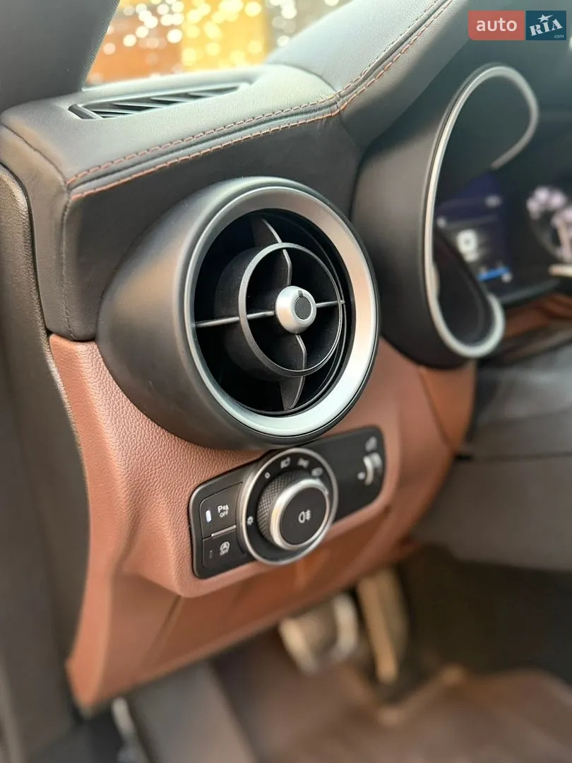 2021 Alfa Romeo Stelvio - мініатюра 24