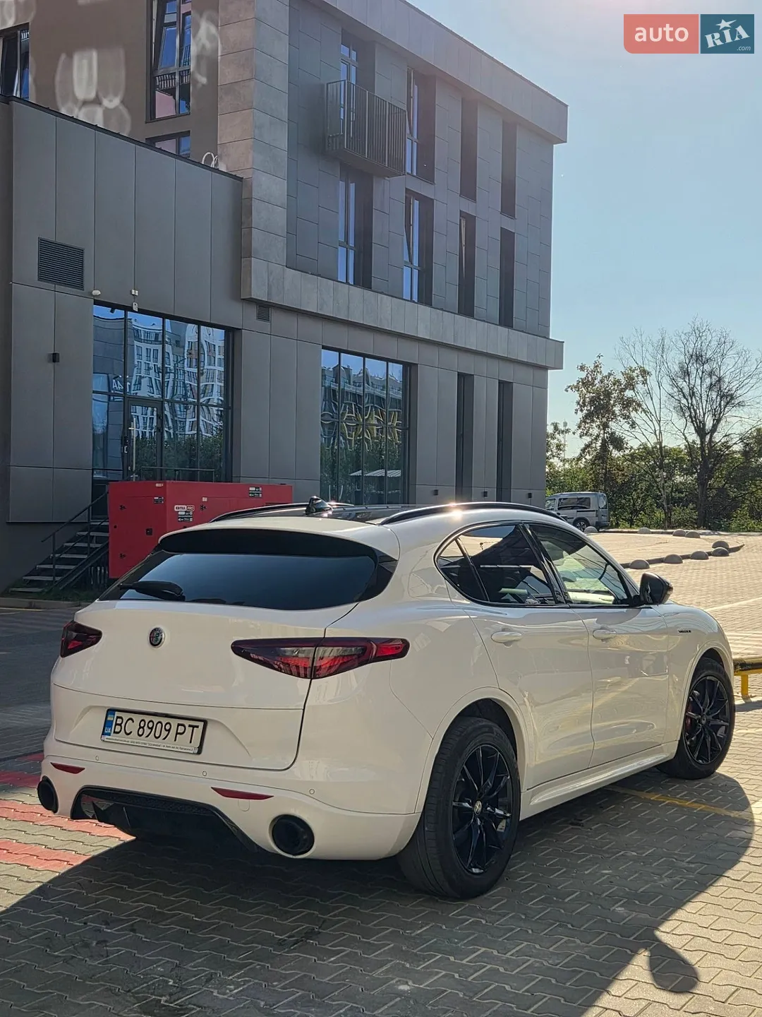 2018 Alfa Romeo Stelvio - мініатюра 4