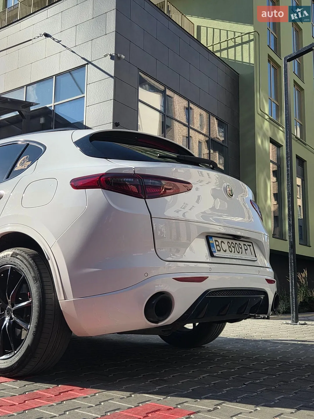 2018 Alfa Romeo Stelvio - мініатюра 8