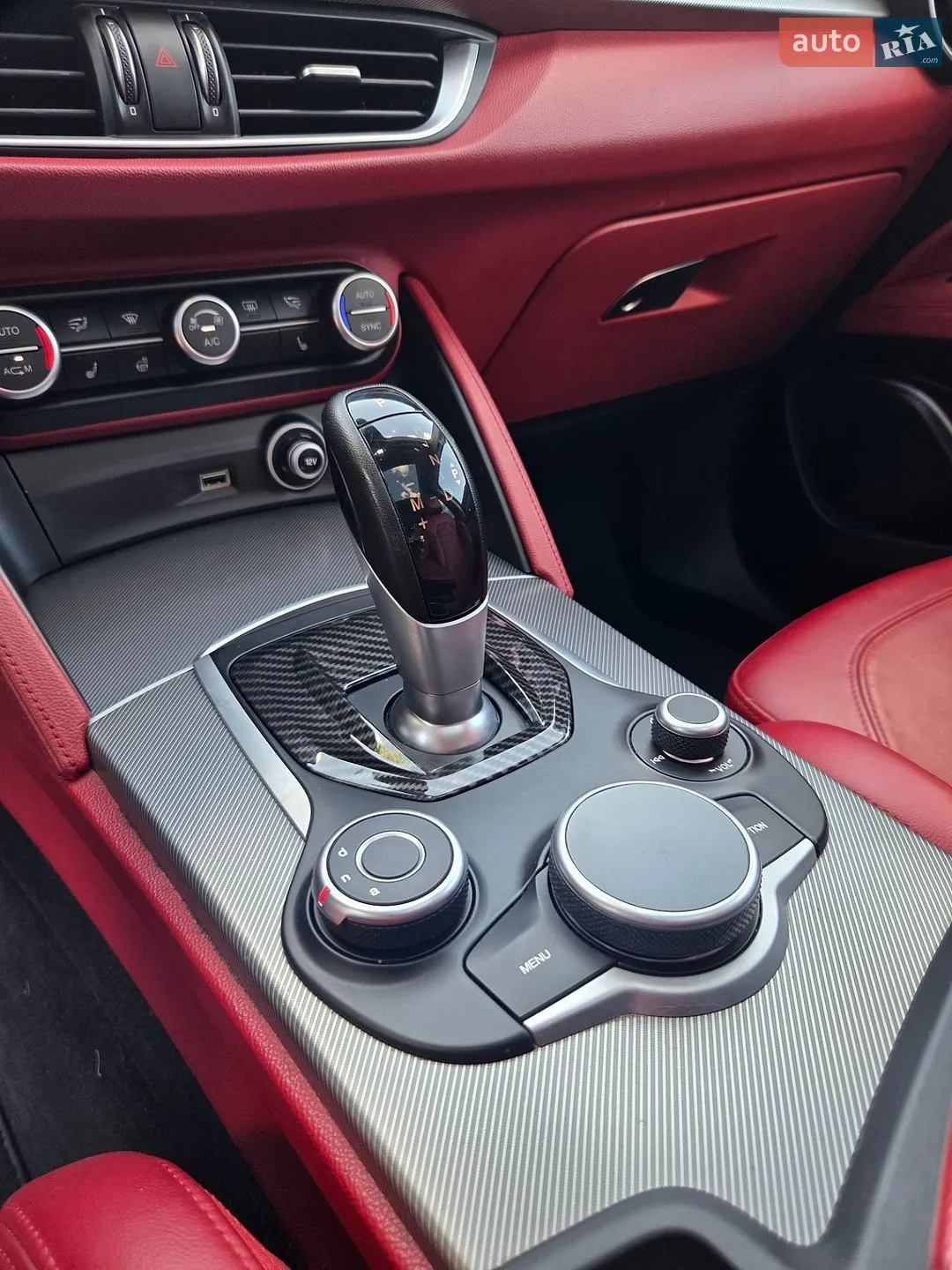 2018 Alfa Romeo Stelvio - мініатюра 15