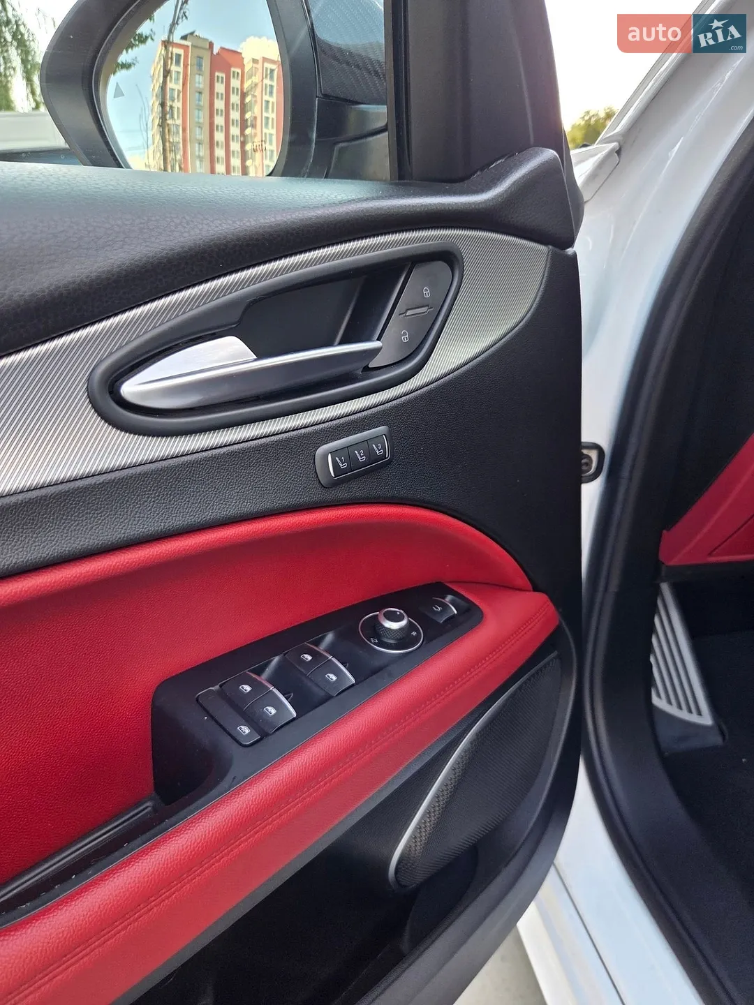 2018 Alfa Romeo Stelvio - мініатюра 19