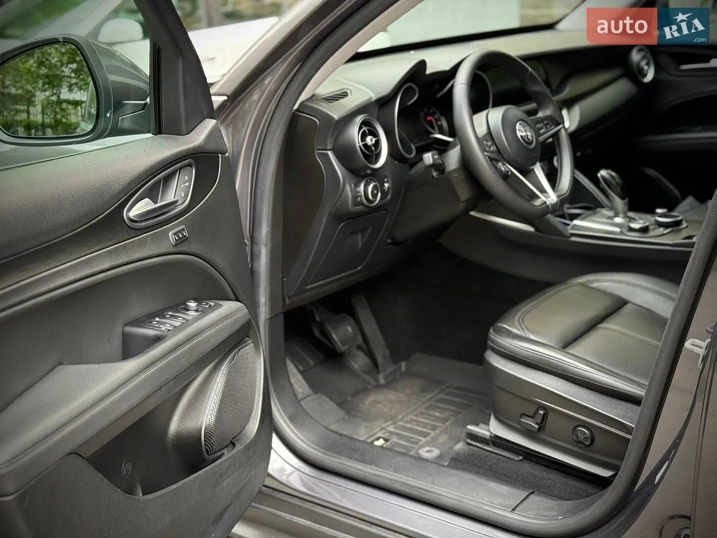 2017 Alfa Romeo Stelvio - мініатюра 10
