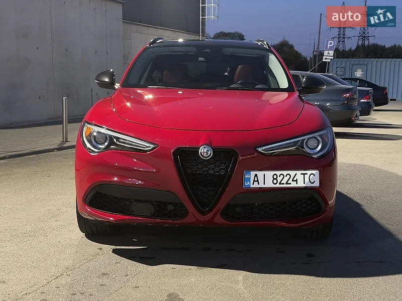 Alfa Romeo Stelvio 2021