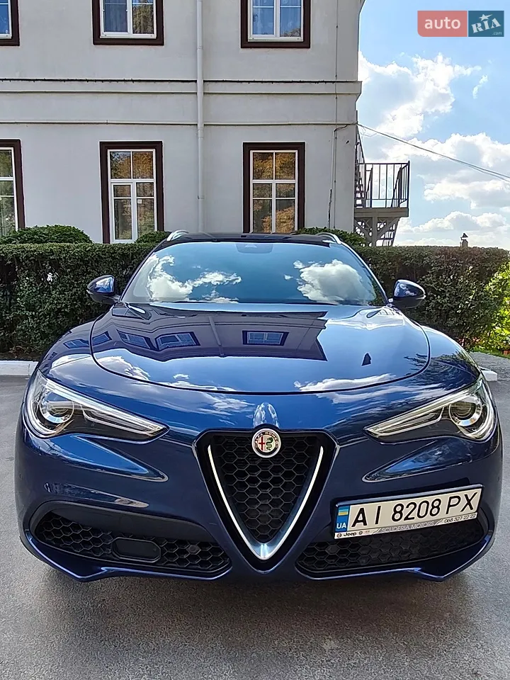 Alfa Romeo Stelvio 2017