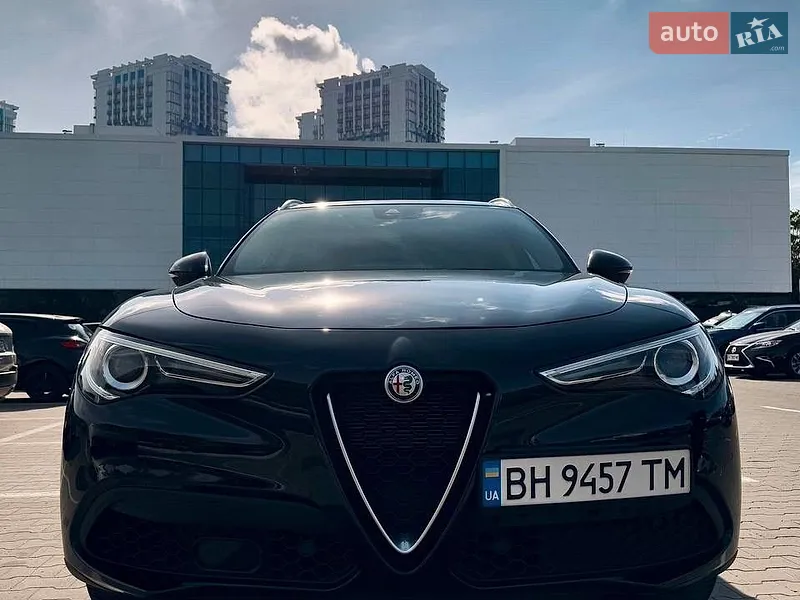 Alfa Romeo Stelvio 2021