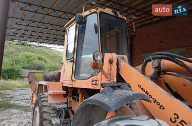 Фронтальный погрузчик Амкодор 352 2015 в 