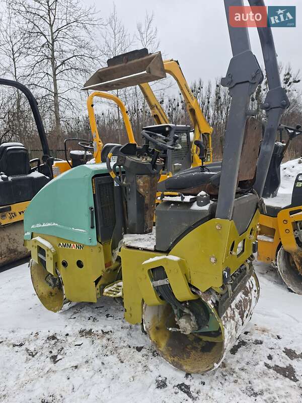 Дорожній каток Ammann ARX 2015 в Львові