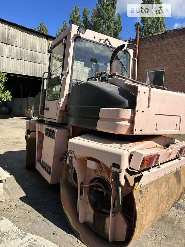 Дорожный каток Ammann AV 1999 в Киеве