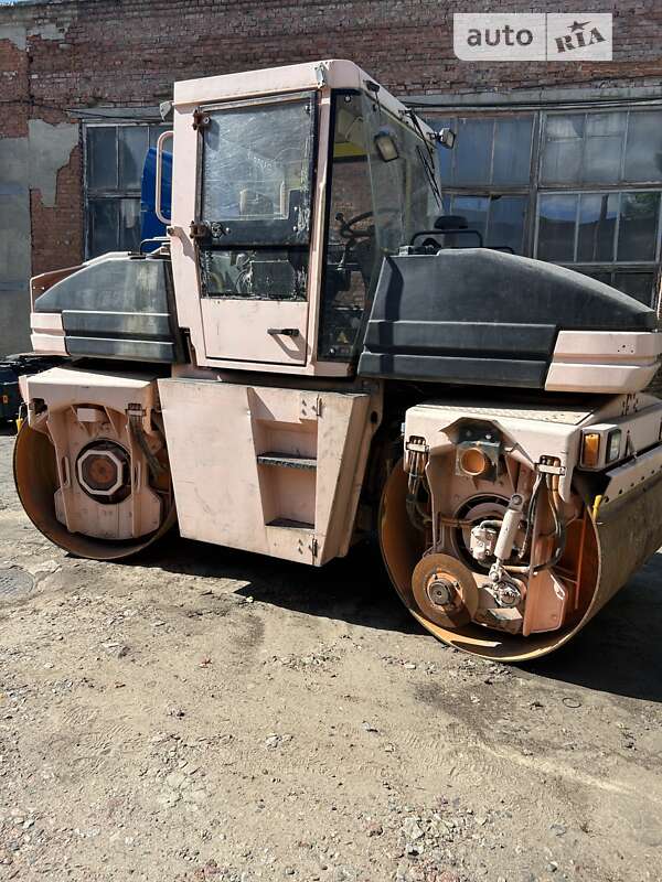 Дорожный каток Ammann AV 1999 в Киеве