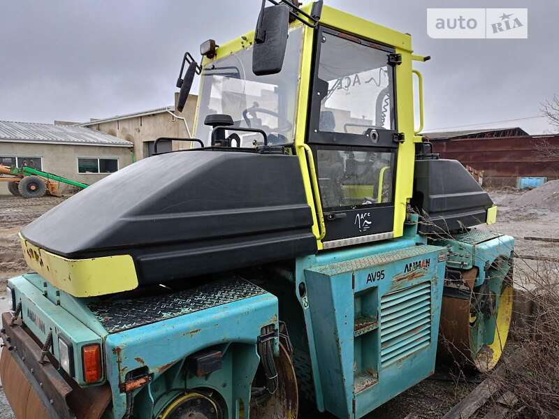 Ammann AV 2003
