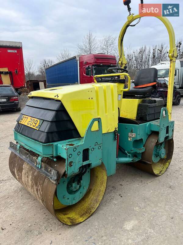 Дорожный каток Ammann AV 2010 в Львове