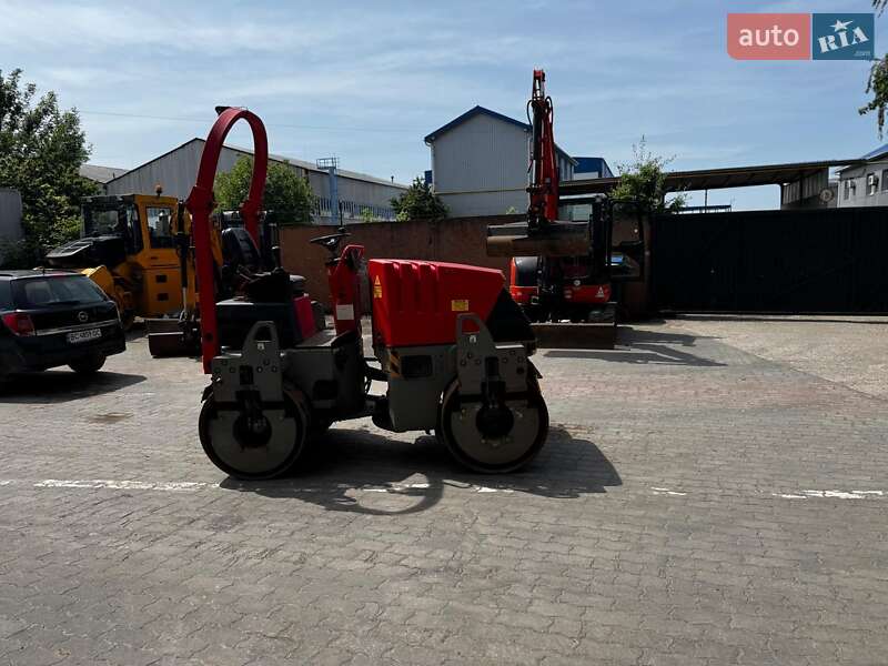 Дорожній каток Ammann AV 2011 в Львові