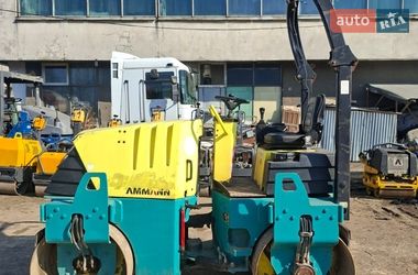 Дорожный каток Ammann AV 2010 в Львове