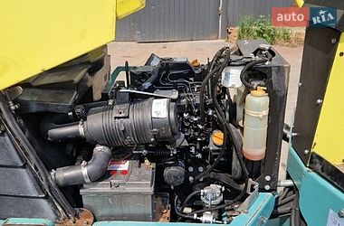 Дорожный каток Ammann AV 2010 в Львове