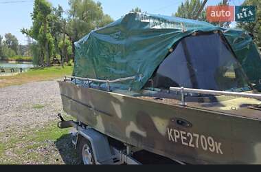 Катер Амур Амур 2000 в 