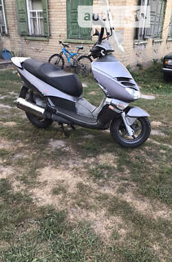 Макси-скутер Aprilia Leonardo 150 1999 в Чернобае