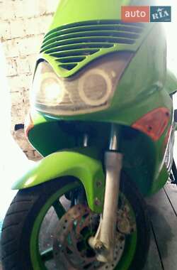 Скутер Aprilia Leonardo 250 2000 в 
