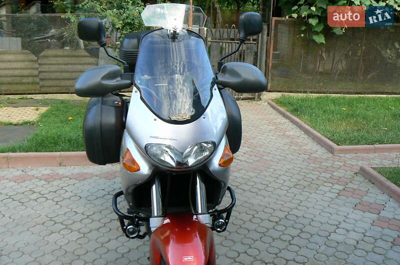 Мотоцикл Туризм Aprilia Pegaso 650 2001 в Гнівані