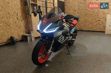 Спортбайк Aprilia RS 660 2021 в 