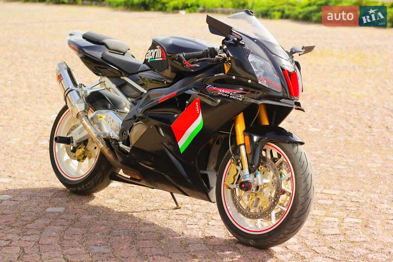 Спортбайк Aprilia RSV 1000 R 2006 в Новій Одесі