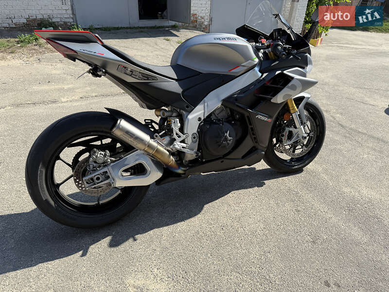 Спортбайк Aprilia RSV4 2021 в Сумах